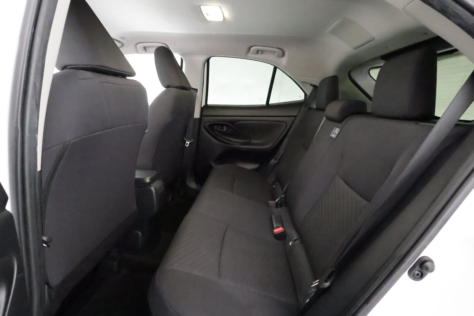 Toyota Yaris Cross 2024 1.5 Hybrid 116 Active - | ACC | Facelift | P.kamera | Lisävalo | Lämm. ratti | Apple & Android | LDA | PCS | PDA | 1-om suomiauto | Merkkihuollot | ALV | 