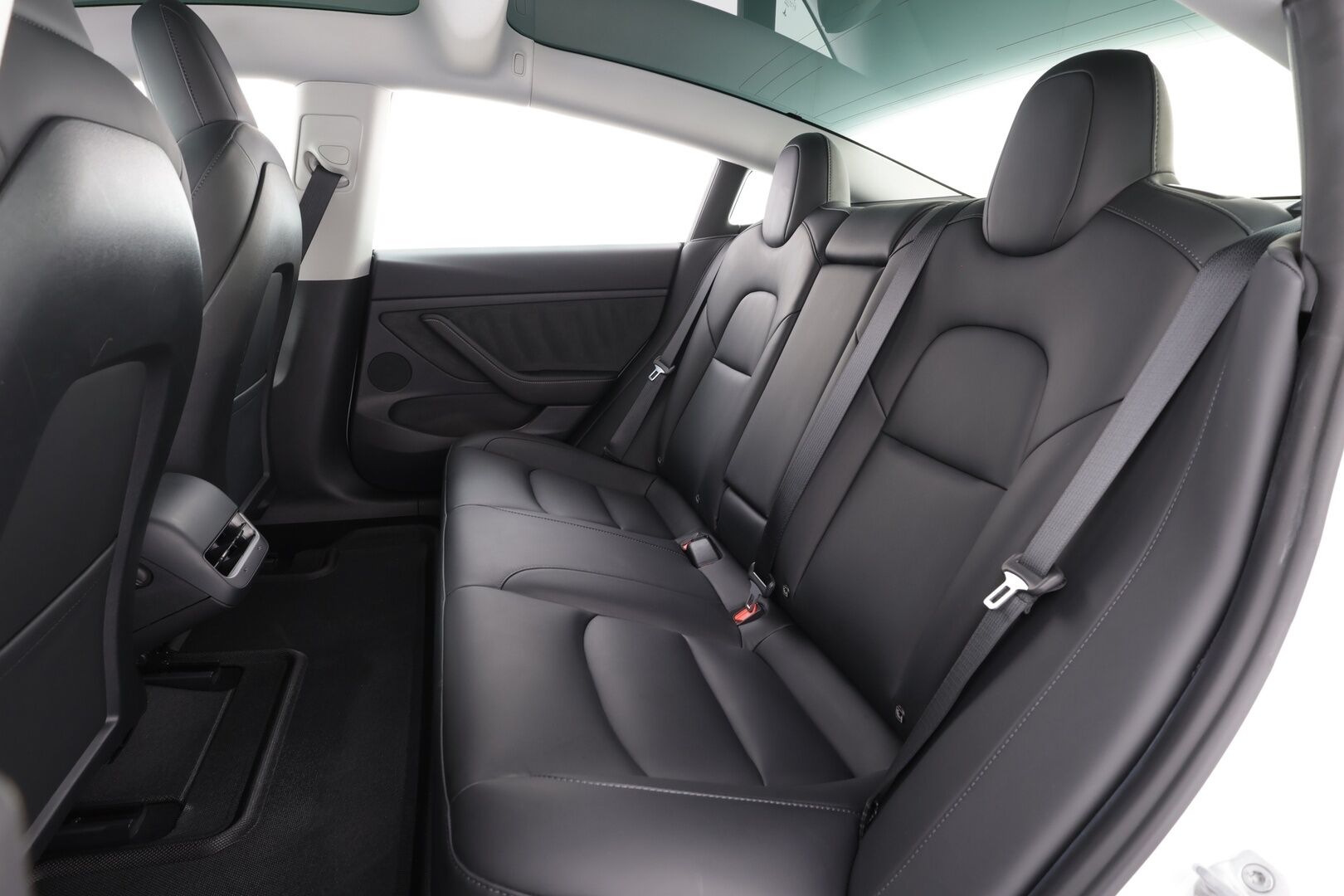 Tesla Model 3 2023 Long Range Dual Motor * Lasikatto / ILP / ACC / Matrix-LED / Muistipenkki / P.kamera / Premium Audio / Navi * - 2x Latauskaapelit - HULLUT AVAJAISHULINAT KORKOTARJOUS 3,29 %