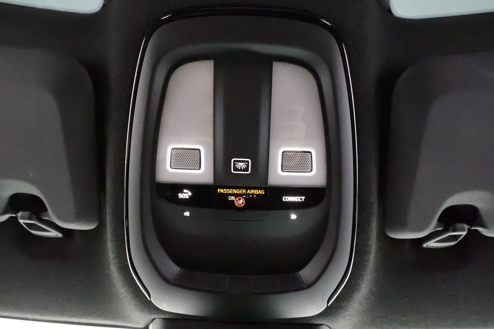 Polestar 2 2022 Standard Range Single Motor * ACC / Pilot&Plus / ILP / Muistipenkki / H&K / Koukku * - Merkkihuollettu