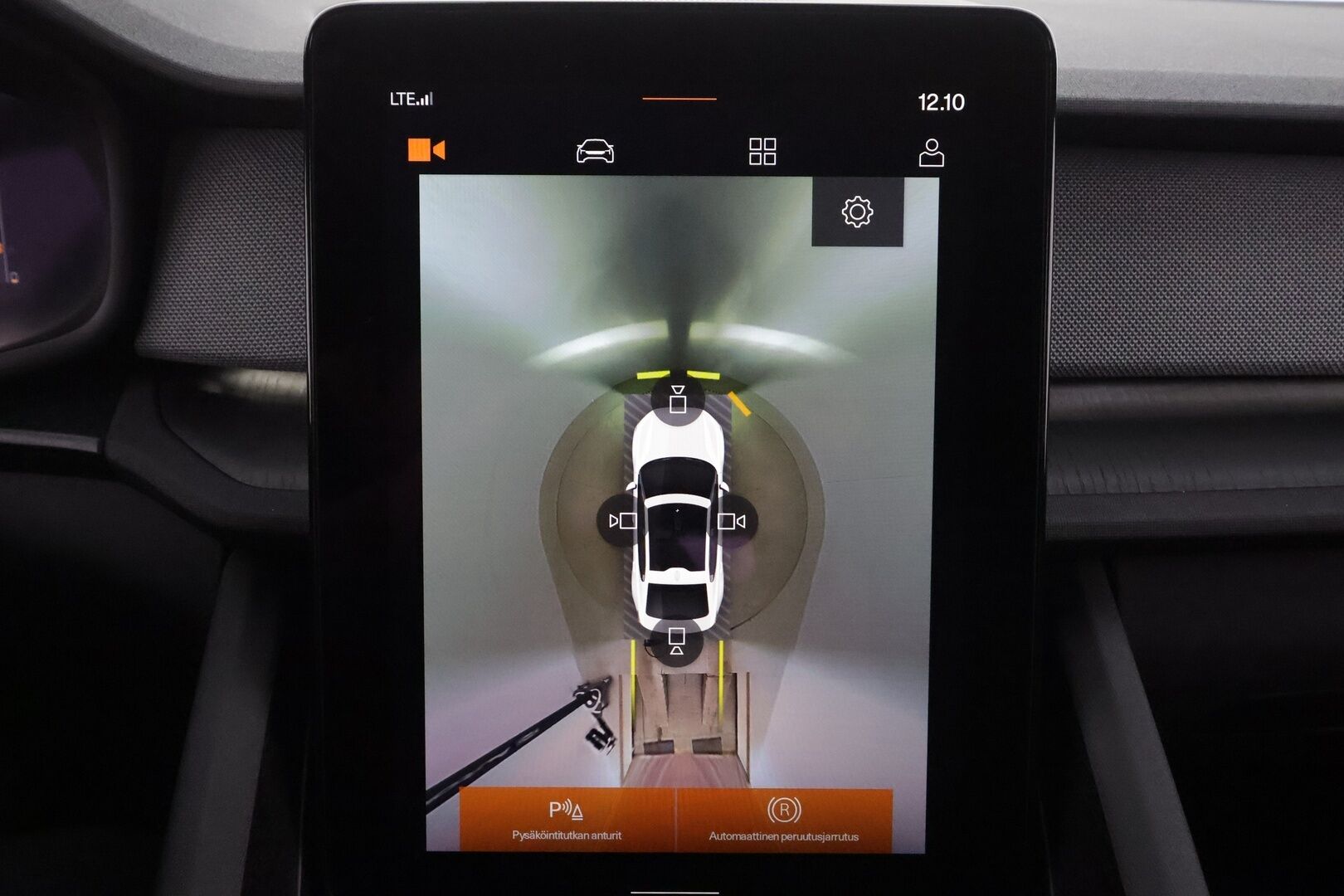 Polestar 2 2022 Standard Range Single Motor * ACC / Pilot&Plus / ILP / Muistipenkki / H&K / Koukku * - Merkkihuollettu