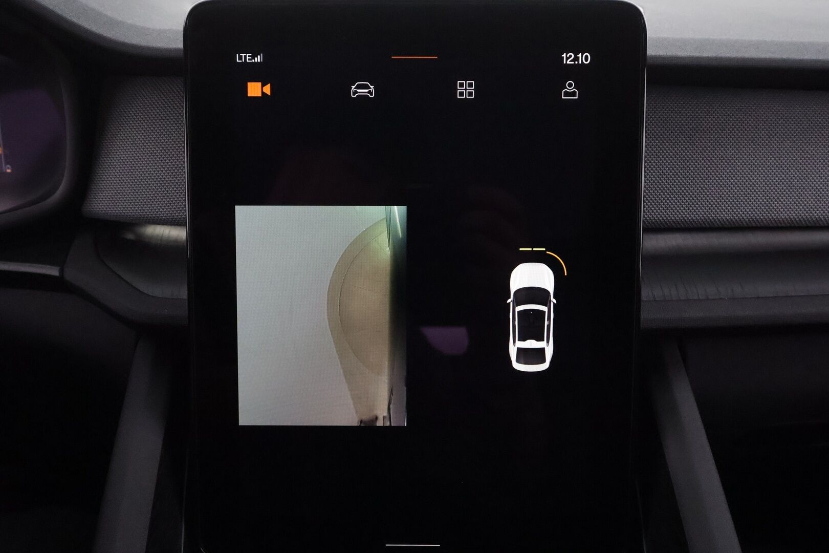 Polestar 2 2022 Standard Range Single Motor * ACC / Pilot&Plus / ILP / Muistipenkki / H&K / Koukku * - Merkkihuollettu