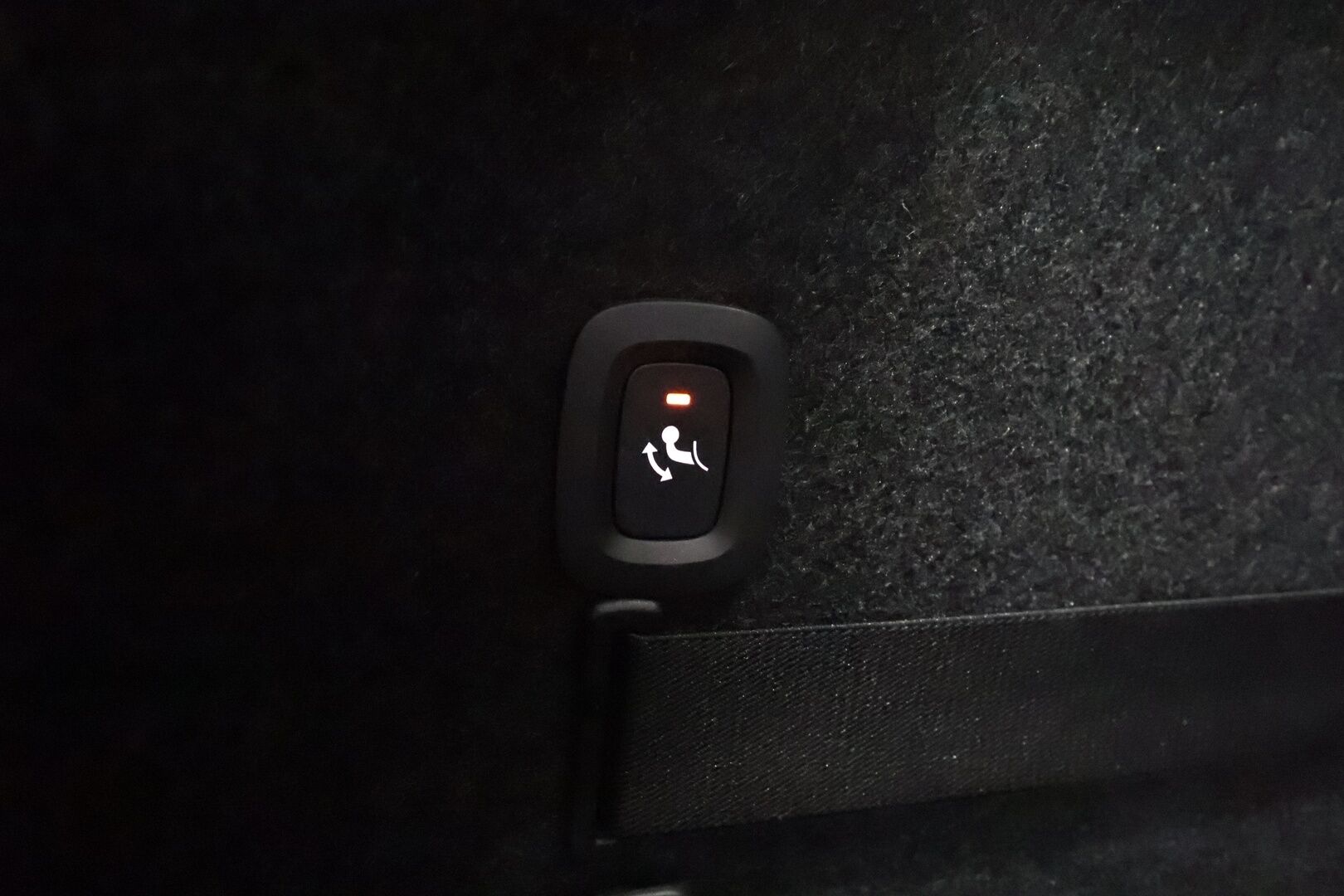 Polestar 2 2022 Standard Range Single Motor * ACC / Pilot&Plus / ILP / Muistipenkki / H&K / Koukku * - Merkkihuollettu