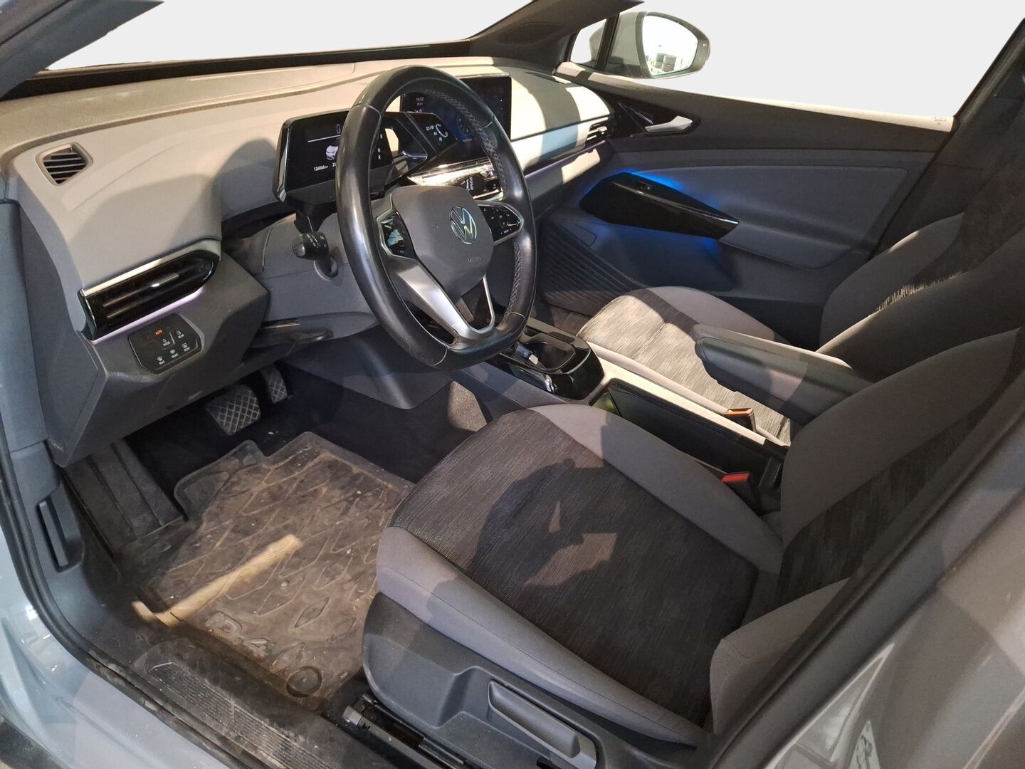 Volkswagen ID.4 2022 Pro Performance 150kW - | SoH 92,5% | Koukku | ACC | ILP | Tutkat | Navi | LED | Ratinlämmitin | Kahdet renkaat aluilla | Merkkihuollettu |