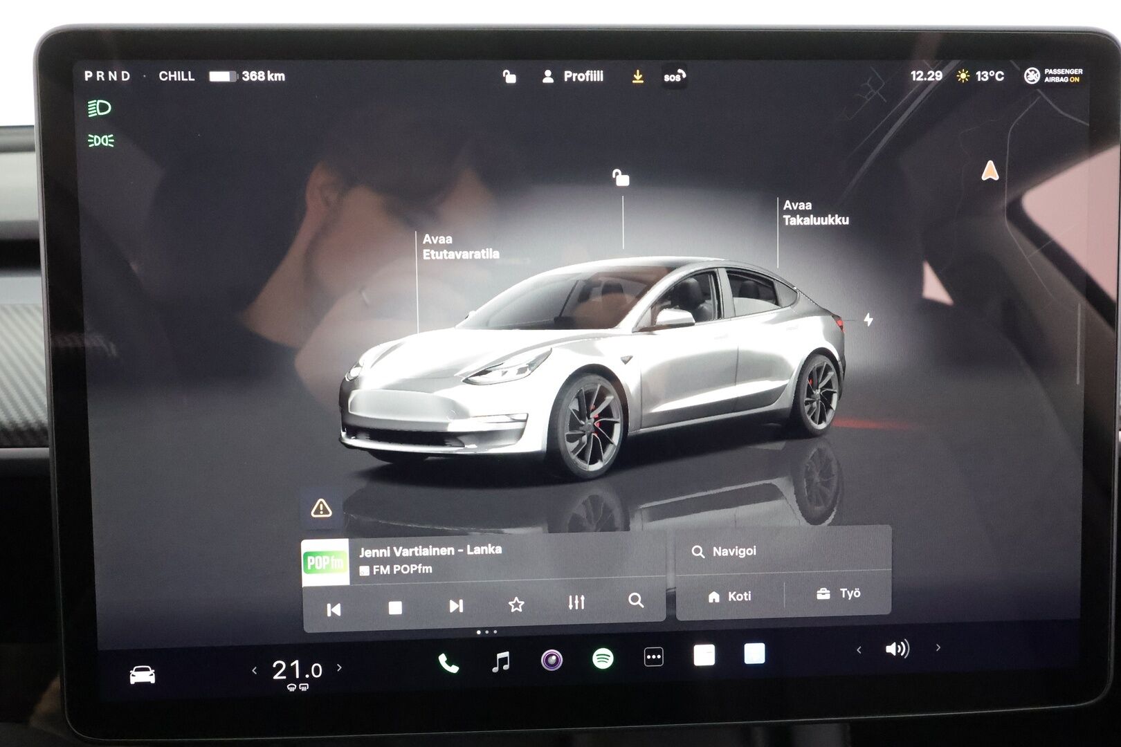 Tesla Model 3 2022 Performance * Lasikatto / ILP / ACC / Matrix-LED / P.Kamera / Muistipenkki / Premium Audio / Navi / Kaistavahti * - Akku kuntotarkastettu / 2x Latauskaapelit / Kahdet renkaat - HULLUT BLACKWEEK JATKOT - KORKOTARJOUS 2,49%