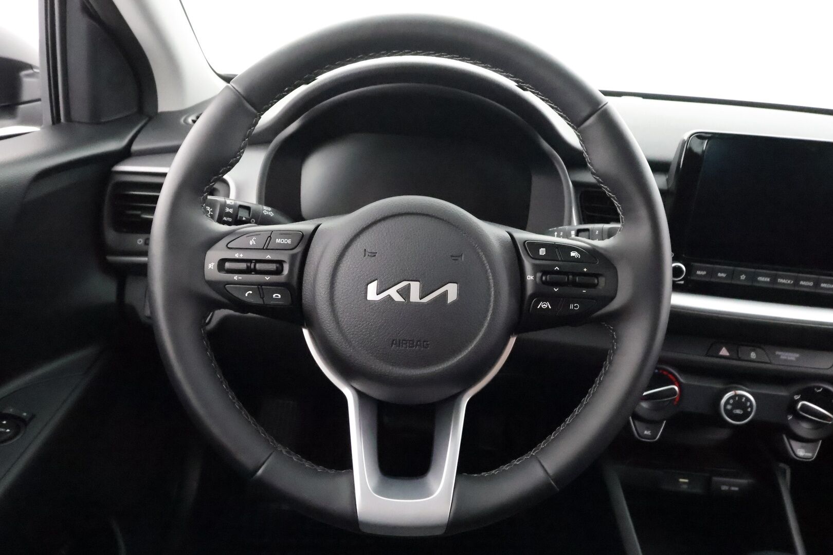 Kia Stonic 2025 1,0 T-GDI 100hv LX DCT - | Vakkari | Lohko | P.Kamera | Ratinlämmitys | Navi | Digimittaristo | 1.Om suomi-auto | Kahdet Renkaat |