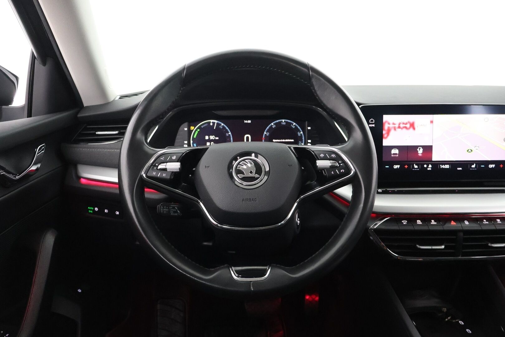 Skoda Octavia 2022 Combi 1.4 TSI PHEV Style iV DSG Autom. - ACC | Muistipenkki | Webasto | HUD | P. Kamera | BLIS | Ambiente | SoH 95,4%! | Kaistavahti | Lämm. ratti | Juuri huollettu!