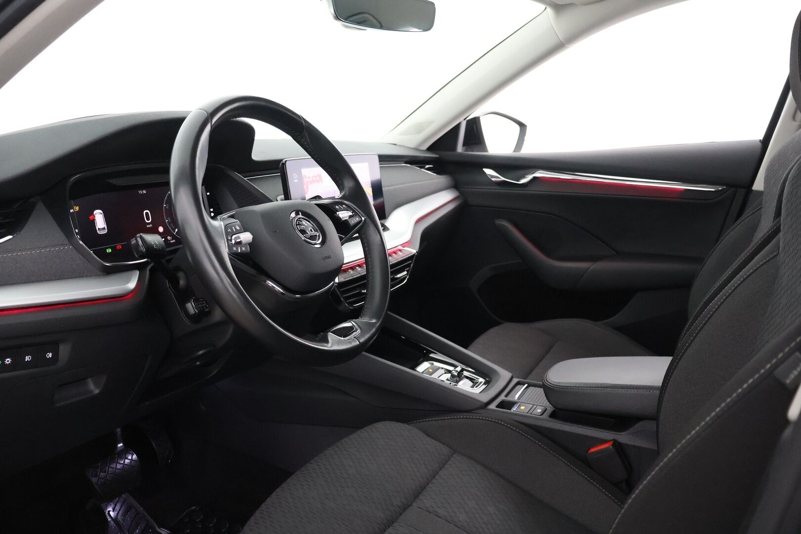 Skoda Octavia 2022 Combi 1.4 TSI PHEV Style iV DSG Autom. - ACC | Muistipenkki | Webasto | HUD | P. Kamera | BLIS | Ambiente | SoH 95,4%! | Kaistavahti | Lämm. ratti | Juuri huollettu!