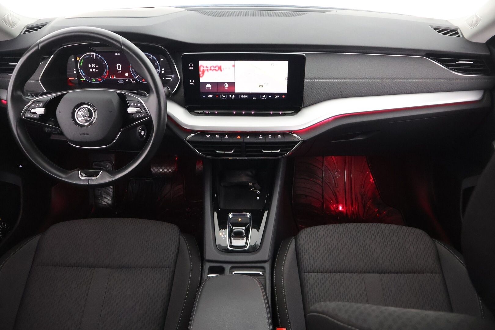 Skoda Octavia 2022 Combi 1.4 TSI PHEV Style iV DSG Autom. - ACC | Muistipenkki | Webasto | HUD | P. Kamera | BLIS | Ambiente | SoH 95,4%! | Kaistavahti | Lämm. ratti | Juuri huollettu!