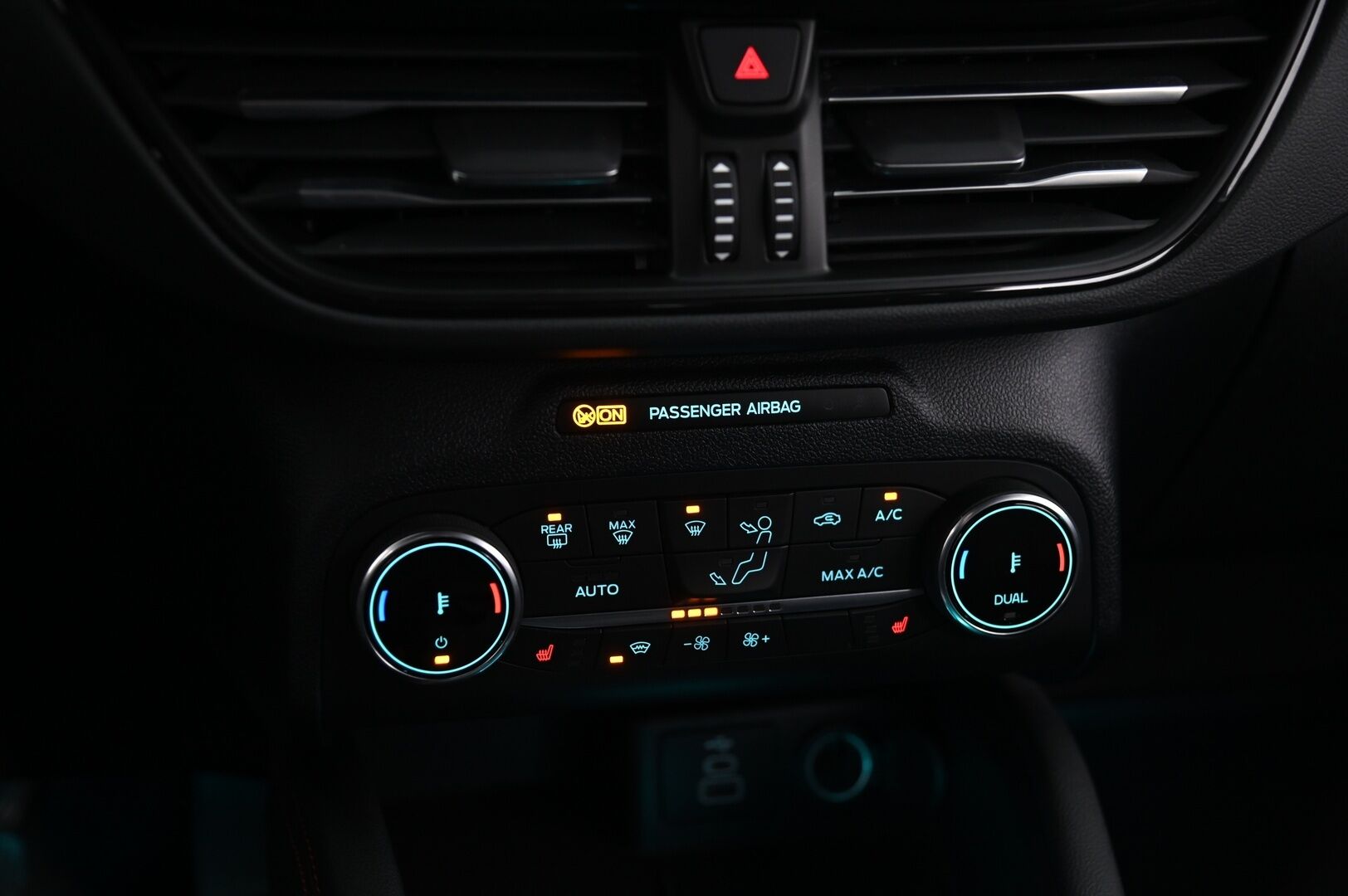 Ford Kuga 2023 2.5 Ladattava hybridi (PHEV) 225hv FWD ST-Line*B&O / ACC / P-kamera / Apple carplay* - *Juuri tullut / 2x renkaat ja vanteet / Todella siisti*