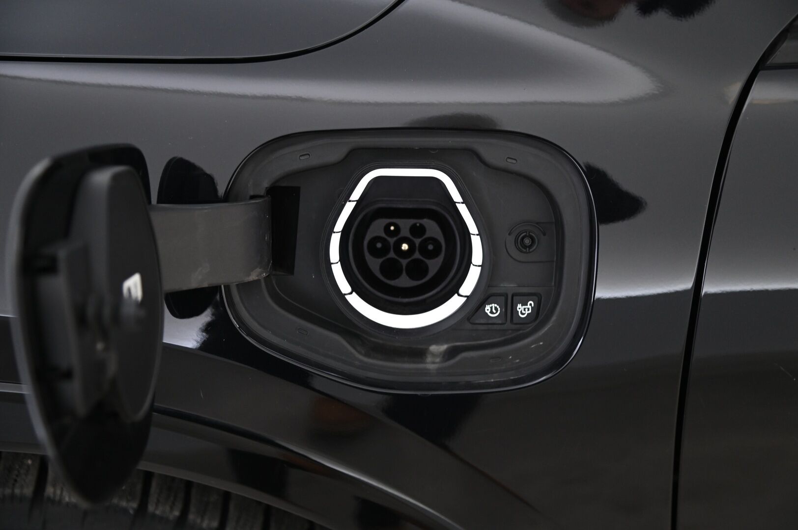 Ford Kuga 2023 2.5 Ladattava hybridi (PHEV) 225hv FWD ST-Line*B&O / ACC / P-kamera / Apple carplay* - *Juuri tullut / 2x renkaat ja vanteet / Todella siisti* - HULLUT AVAJAISHULINAT KORKOTARJOUS 3,29 %