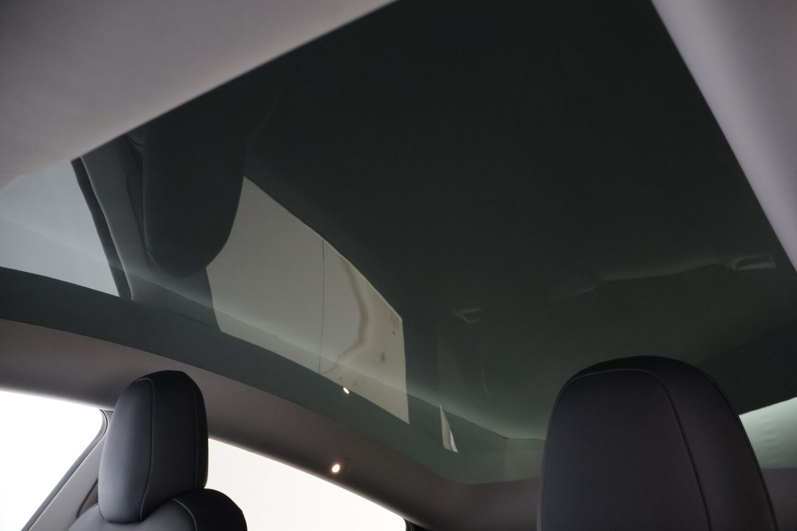 Tesla Model Y 2022 Long Range  * AMD Ryzen * AWD * 2 X RENKAAT SEKÄ VANTEET * - Autopilot / Lämpöpumppu / Premium Audio / Panorama / Matrix-LED / Tumma Nahkaverhoilu / 