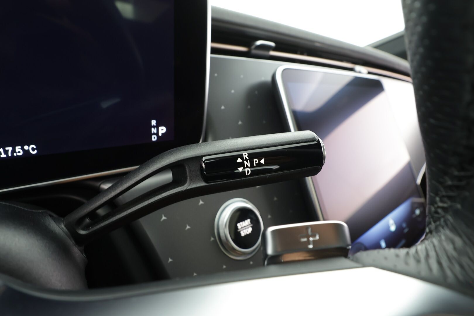 Mercedes-Benz EQE 2023 300 - | Distronic | Burmester | Muistipenkit | Panorama | High Performance audio | P.kamera | Puolinahat | Kahdet Renkaat | Koti & Kauppalaturi |