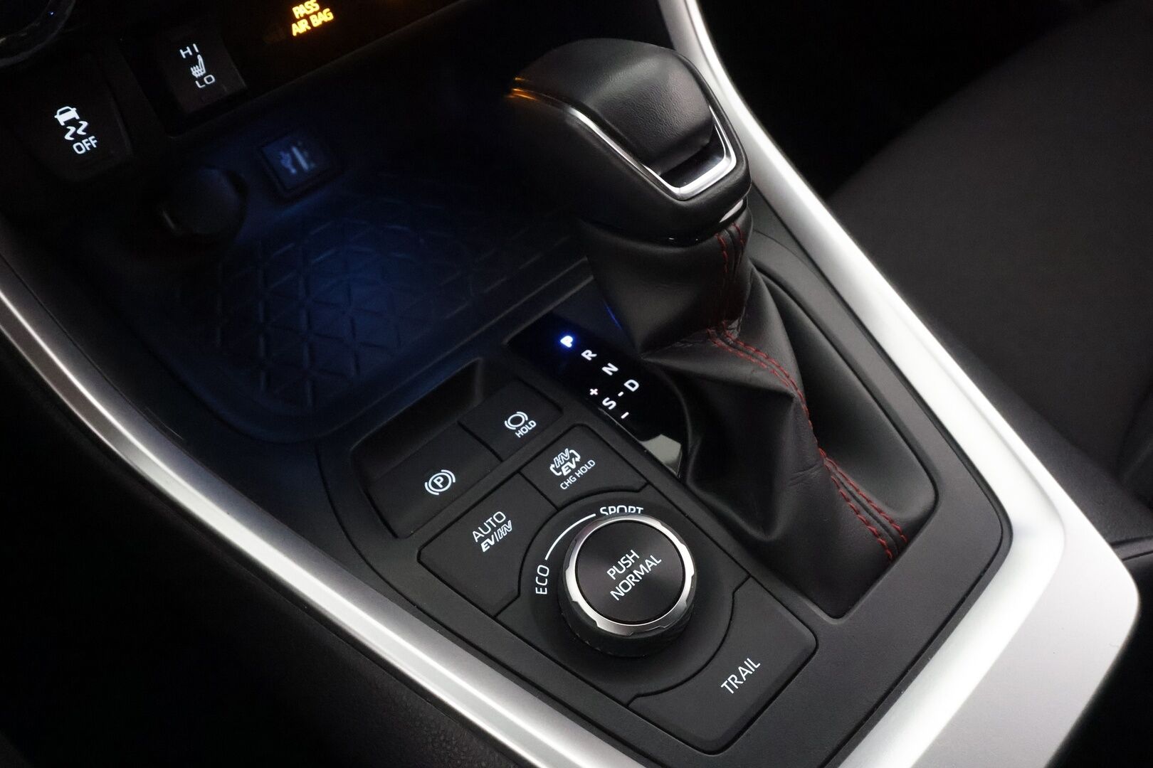 TOYOTA RAV4 PLUG-IN 2023 Hybrid 2,5 AWD-i Active Plus - | ACC | Koukku | Sähköpenkki | Facelift | Digimittaristo | P.kamera ja tutkat | Navi | Keyless | LED | Lämm. ratti | Sähk. takaluukku | ALV | 