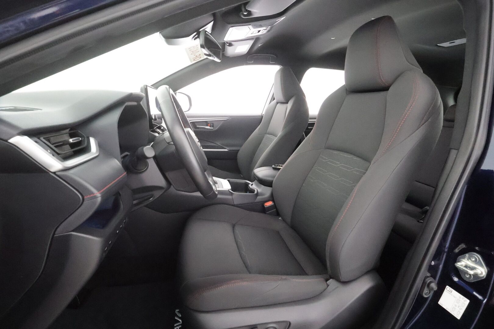 TOYOTA RAV4 PLUG-IN 2023 Hybrid 2,5 AWD-i Active Plus - | ACC | Koukku | Sähköpenkki | Facelift | Digimittaristo | P.kamera ja tutkat | Navi | Keyless | LED | Lämm. ratti | Sähk. takaluukku | ALV | 