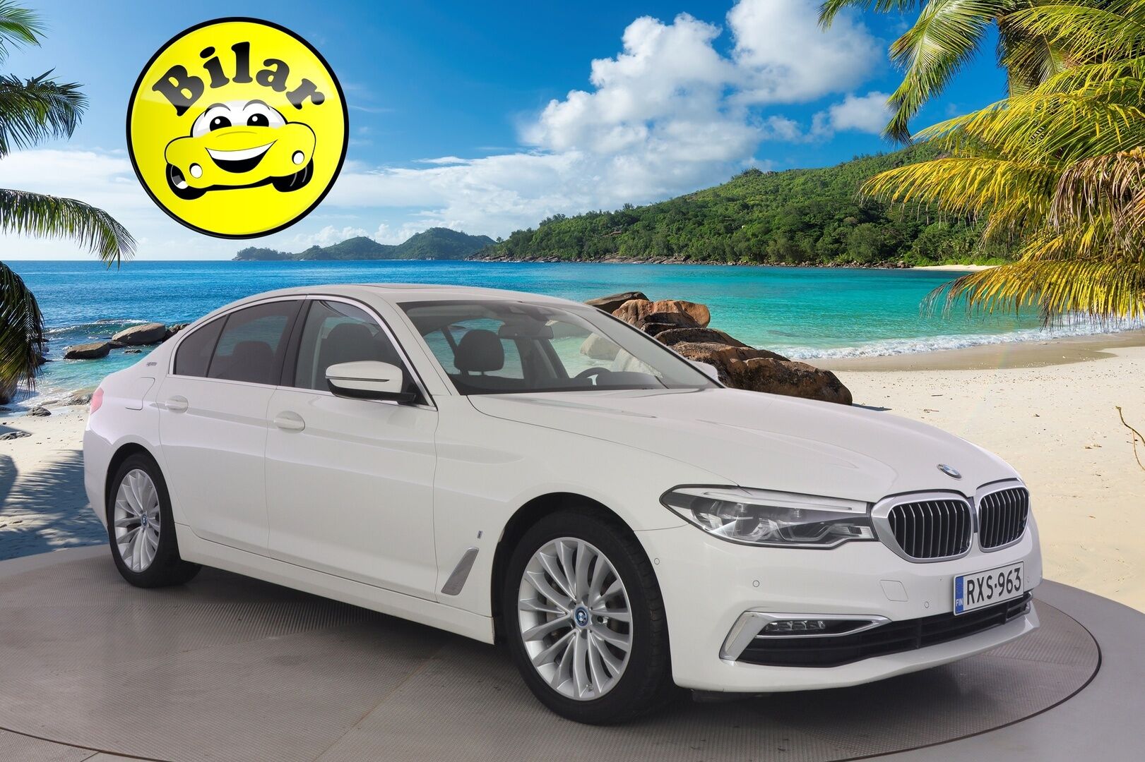 BMW 530 2019 G30 Sedan 530e A iPerformance Luxury Line - *HUD | Kattoluukku | Sport-penkit osasähkösäädöillä | Prof. Navi | P.kamera | Adapt. LED-ajovalot | 2x latauskaapelit | 2x renkaat & vanteet*
