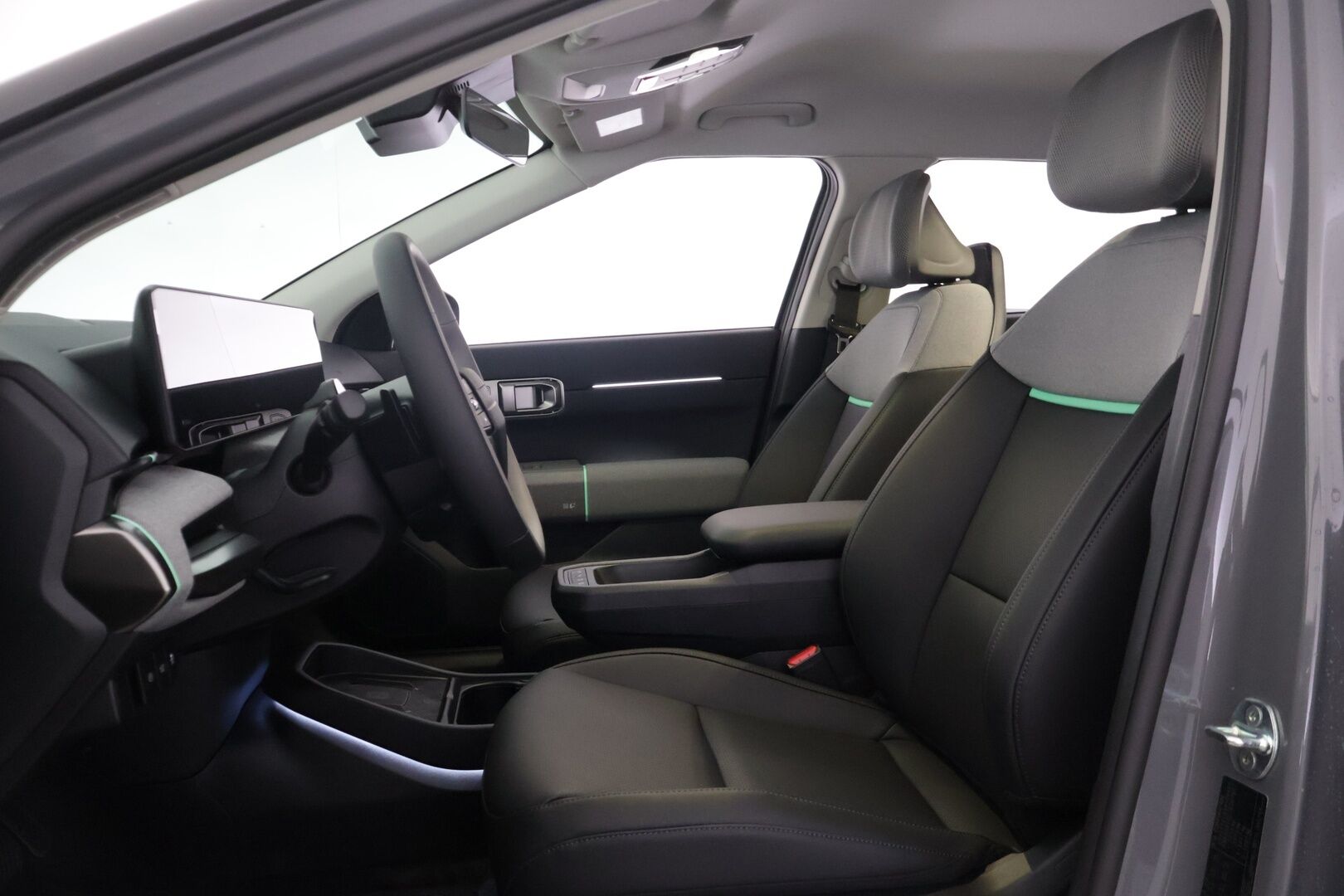 KIA EV4 2026 Fastback Business Plus Long Range - | ACC | ILP | Puolinahat | Matrix-LED | Sähköpenkki | P.kamera | Keyless | HDA | BSM | Ambient Light | Apple & Android | Tehdastakuu! |