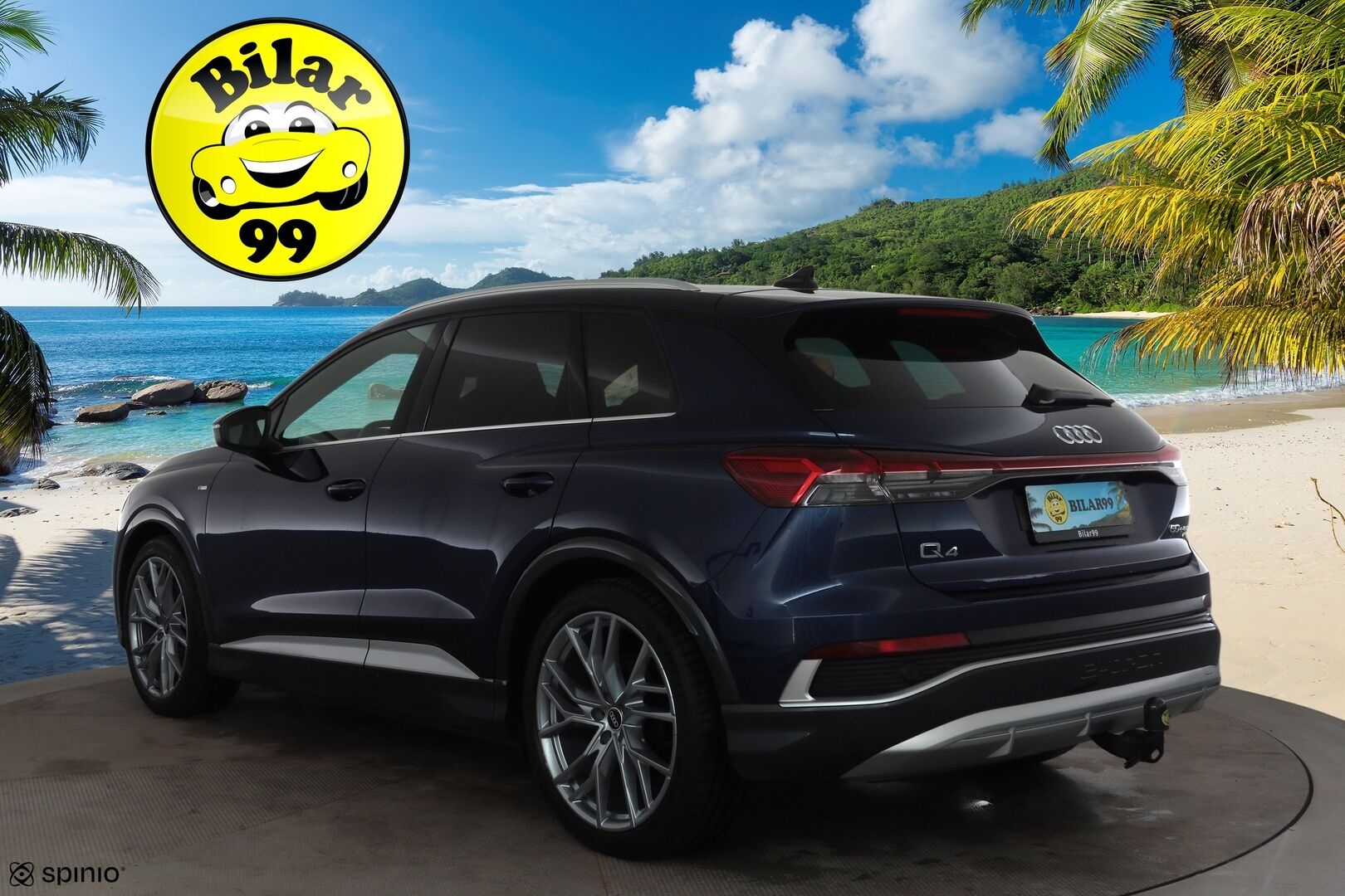 AUDI Q4 E-TRON 2022 50 e-tron quattro S Line * Lämpöpumppu / Vetokoukku / Panorama / Matrix LED / HUD / ACC / P-Kamera / Muistipenkki ** - Sonos Audio / Akku kuntotarkastettu / Merkkihuollot / Kahdet renkaat aluvanteilla / 2x Latauskaapelit