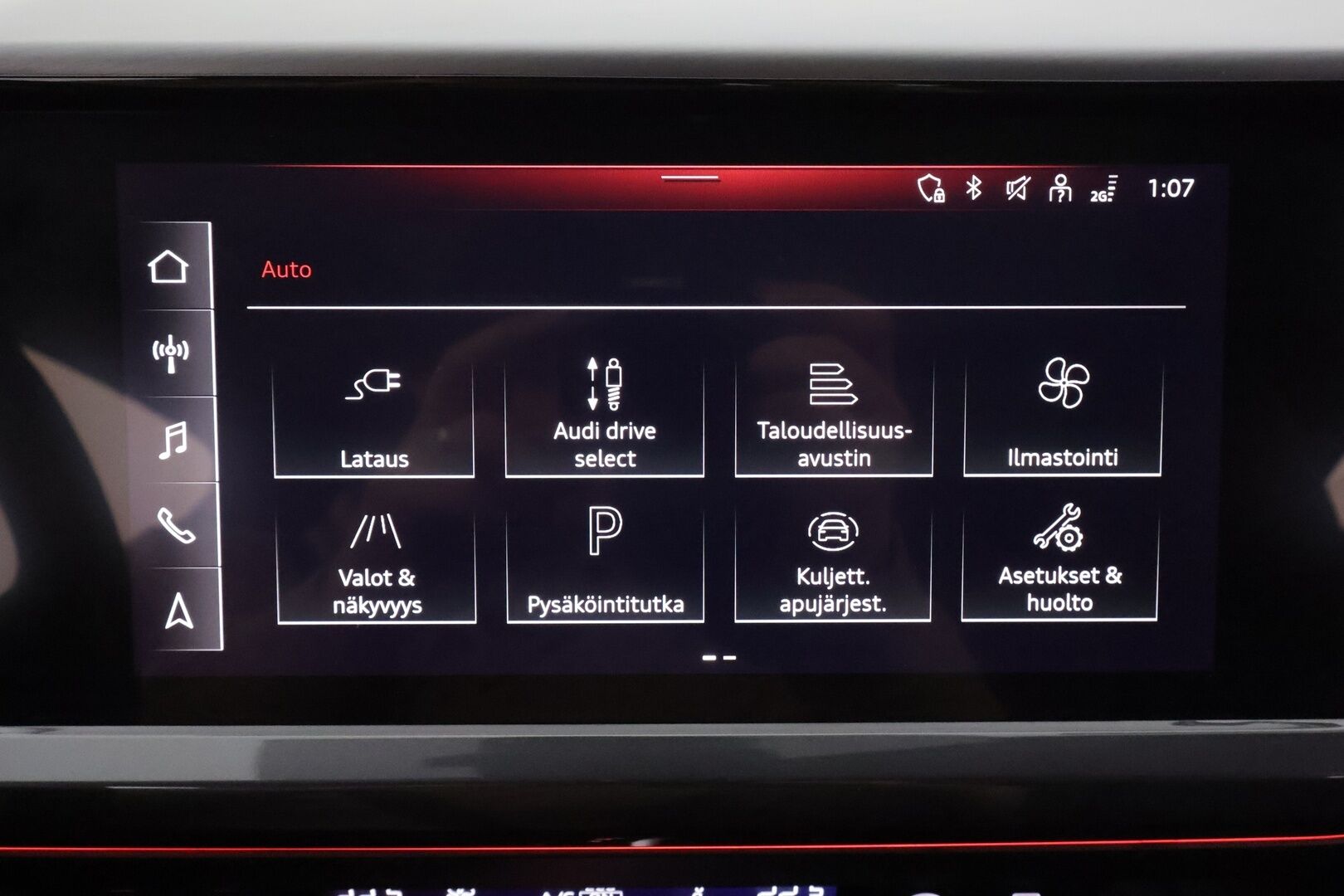 AUDI Q4 E-TRON 2022 50 e-tron quattro S Line * Lämpöpumppu / Vetokoukku / Panorama / Matrix LED / HUD / ACC / P-Kamera / Muistipenkki ** - Sonos Audio / Akku kuntotarkastettu / Merkkihuollot / Kahdet renkaat aluvanteilla / 2x Latauskaapelit