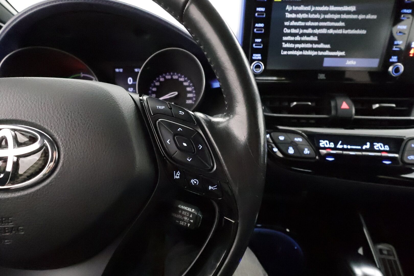 Toyota C-HR 2020 2,0 Hybrid Style **Adapt.Vakkari / P.Kamera / LED-valot / Sisätilanlämmitin / Kaistavahti / Navi / KeylessGO** -  Merkkihuollettu Suomi-auto / 2x Renkaat