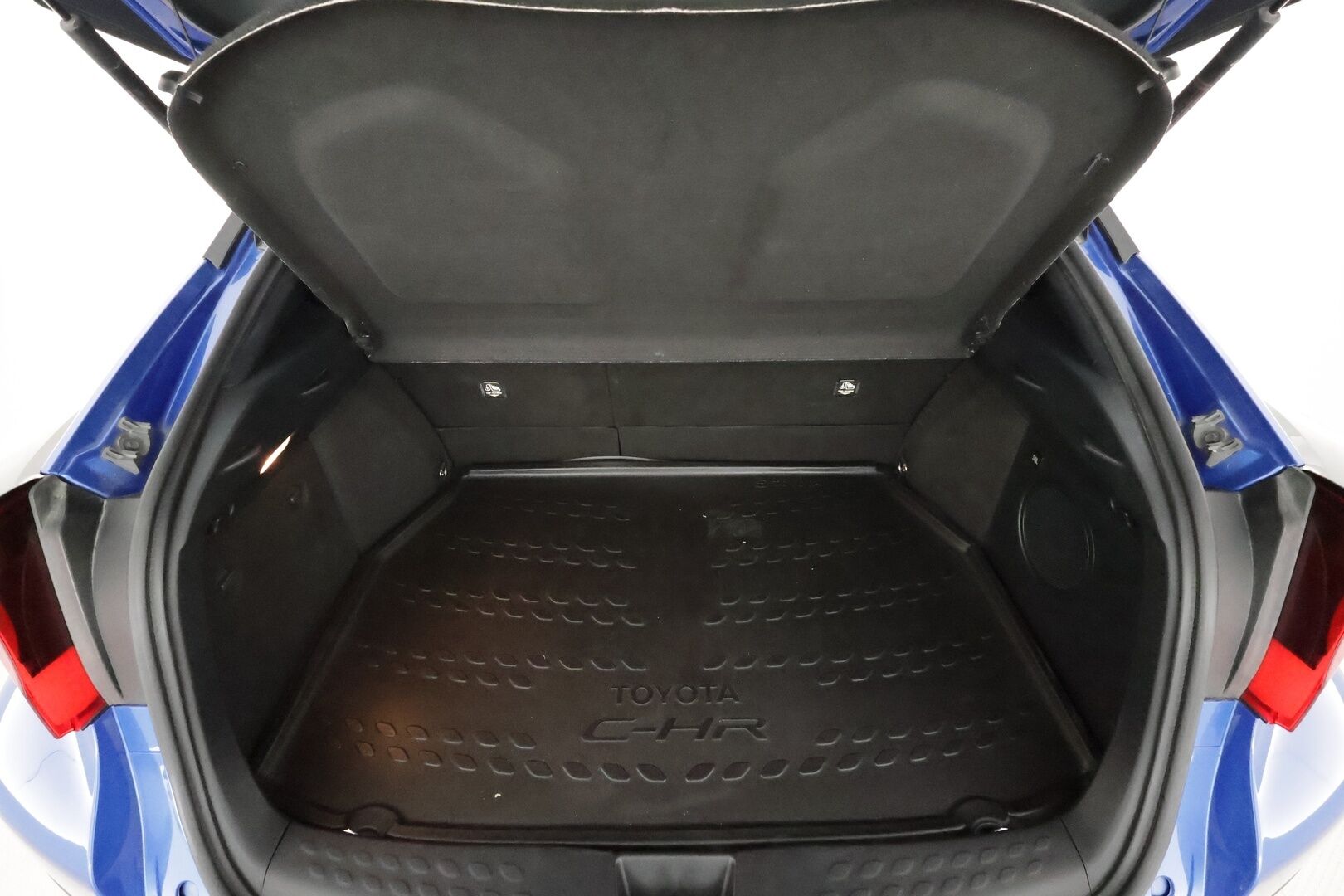 Toyota C-HR 2020 2,0 Hybrid Style **Adapt.Vakkari / P.Kamera / LED-valot / Sisätilanlämmitin / Kaistavahti / Navi / KeylessGO** -  Merkkihuollettu Suomi-auto / 2x Renkaat