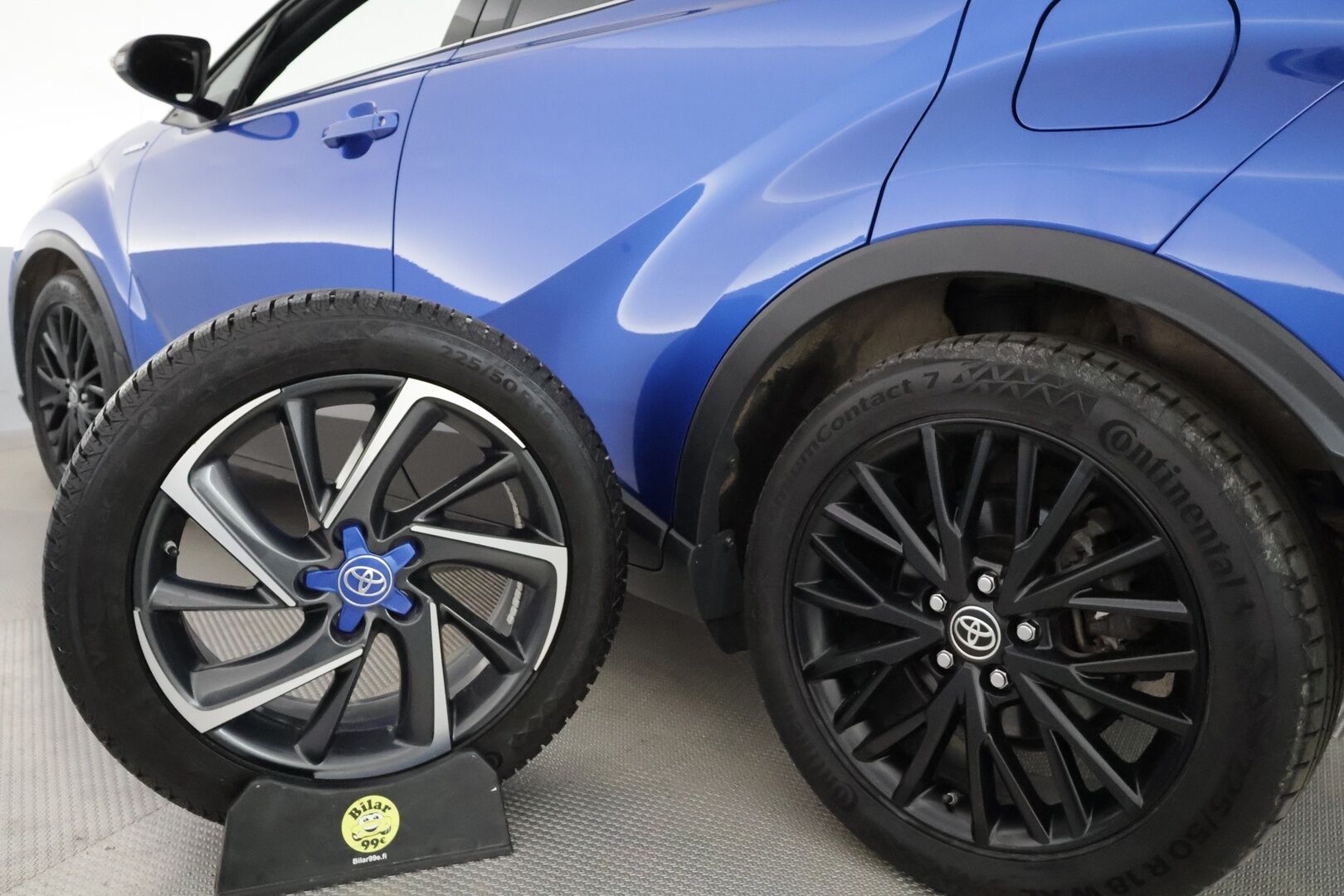 Toyota C-HR 2020 2,0 Hybrid Style **Adapt.Vakkari / P.Kamera / LED-valot / Sisätilanlämmitin / Kaistavahti / Navi / KeylessGO** -  Merkkihuollettu Suomi-auto / 2x Renkaat