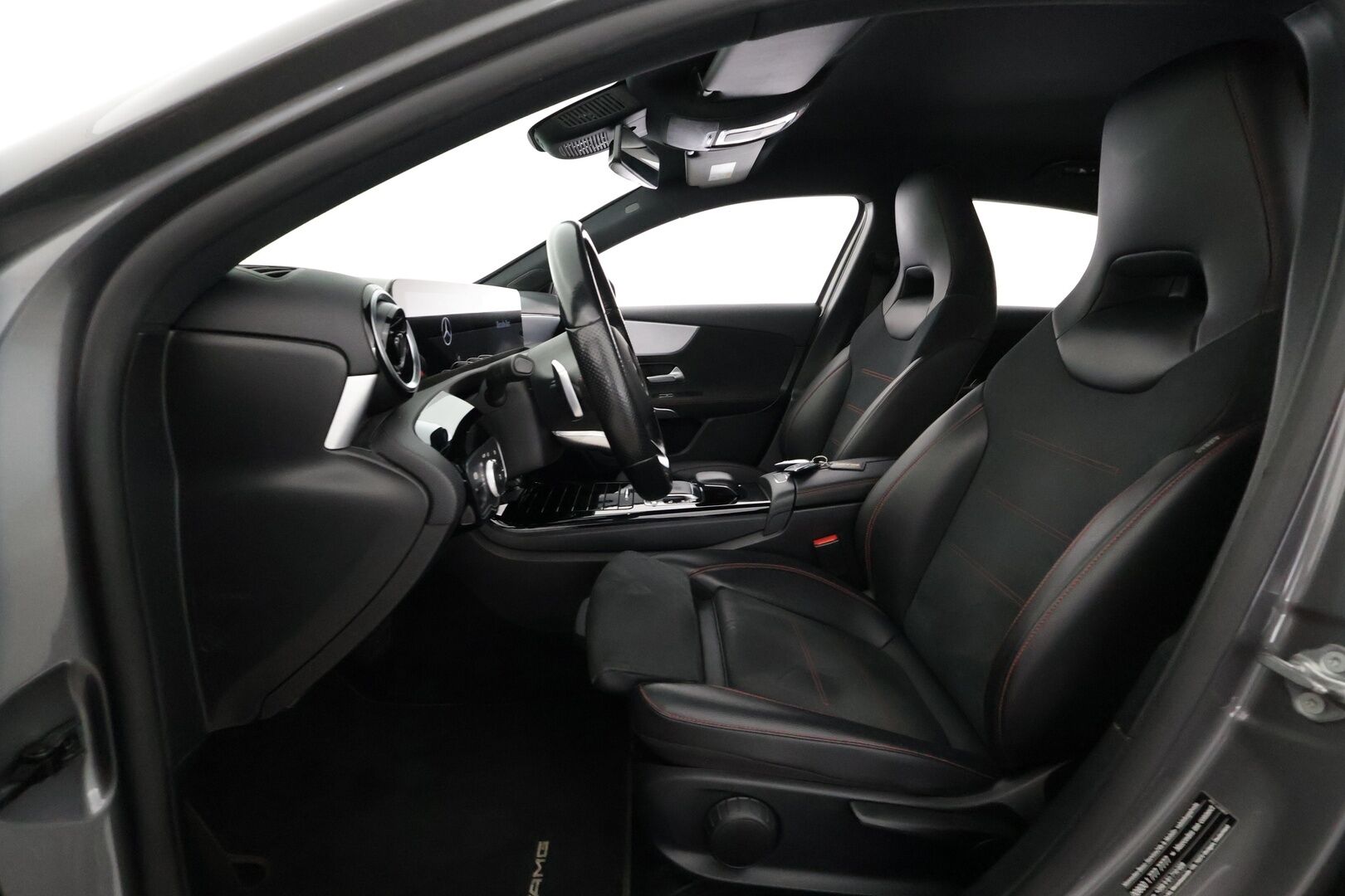 Mercedes-Benz A 2020 220 4MATIC A Business AMG - | Vakkari | Lohko | LED | P.Kamera | Sportti puolinahat | Widescreen | Suomi-auto |
