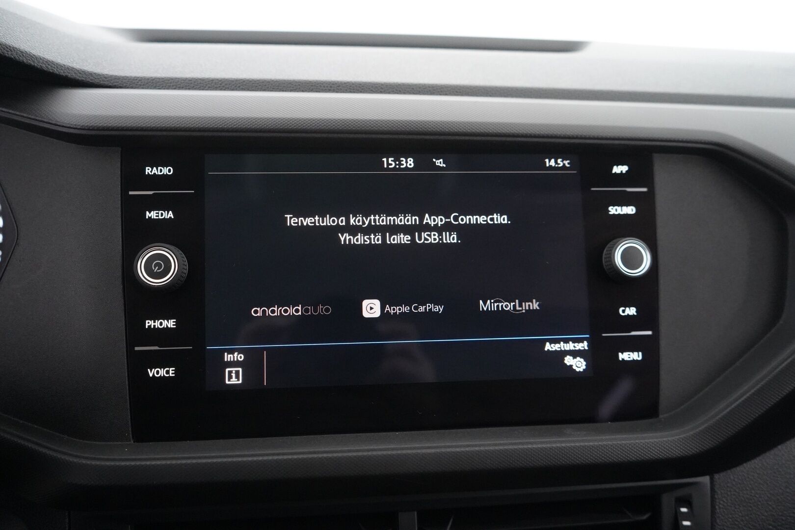 Volkswagen T-Cross 2020 Style 1,0 TSI 85 kW (115 hv) - ACC | BLIS | Lohko | Koukku | Jakopää 2026 | Kahdet renkaat
