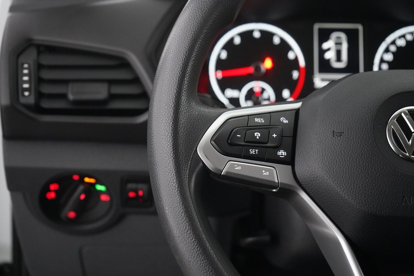 Volkswagen T-Cross 2020 Style 1,0 TSI 85 kW (115 hv) - ACC | BLIS | Lohko | Koukku | Jakopää 2026 | Kahdet renkaat
