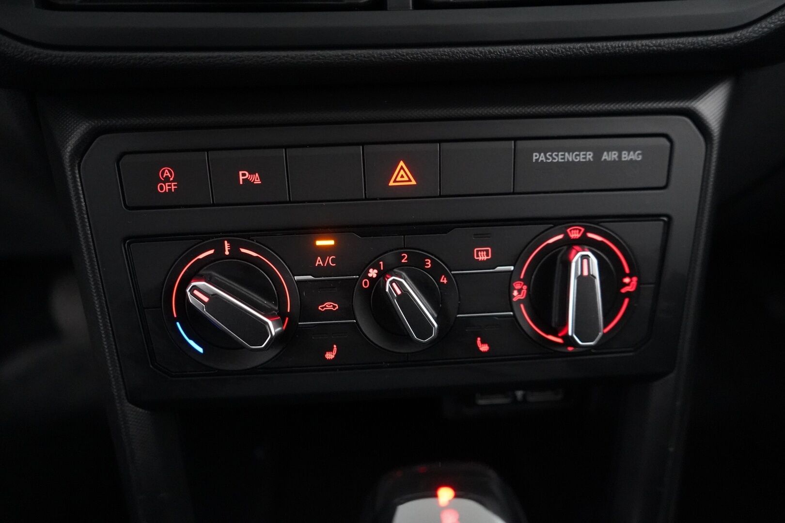 Volkswagen T-Cross 2020 Style 1,0 TSI 85 kW (115 hv) - ACC | BLIS | Lohko | Koukku | Jakopää 2026 | Kahdet renkaat