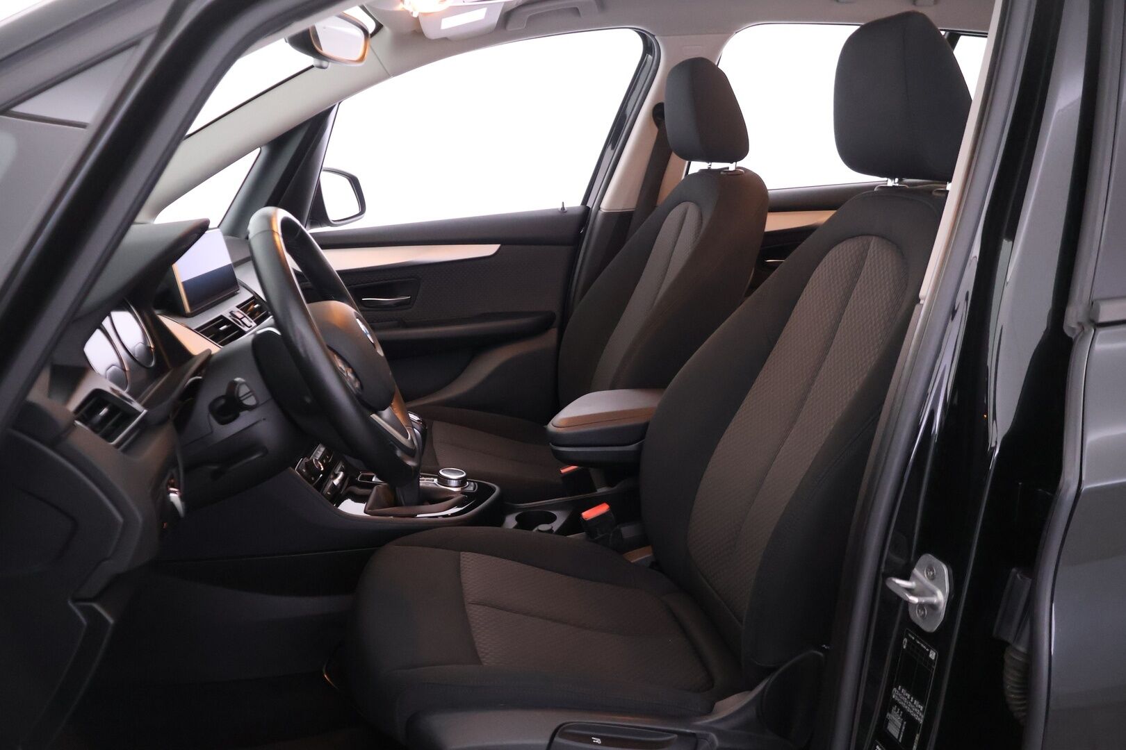BMW 216 2020 F46 Gran Tourer 216i Business - * Suomi-auto | HUD | Vakionopeudensäädin | Intelligent safety | Irroitettava koukku*