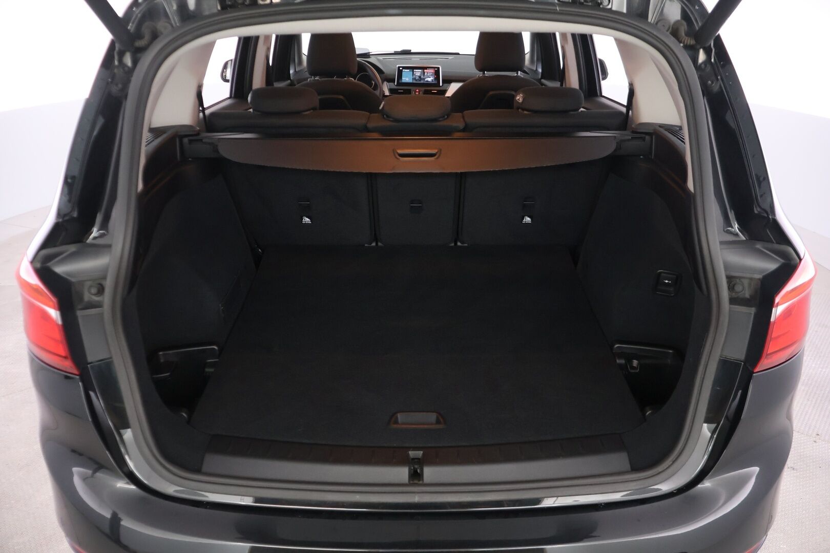 BMW 216 2020 F46 Gran Tourer 216i Business - * Suomi-auto | HUD | Vakionopeudensäädin | Intelligent safety | Irroitettava koukku*