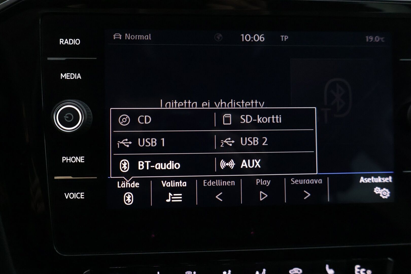 Volkswagen Passat 2018 Variant GTE Plug-In Hybrid 160 kW DSG-automaatti * Ada. Vakkari / P-kamera / Vetokoukku / AppConnect * - * Upeassa kunnossa oleva VW Passat Vetokoukulla, kaksilla renkailla & vanteilla! * - Osta nyt, maksa vasta ensi vuonna