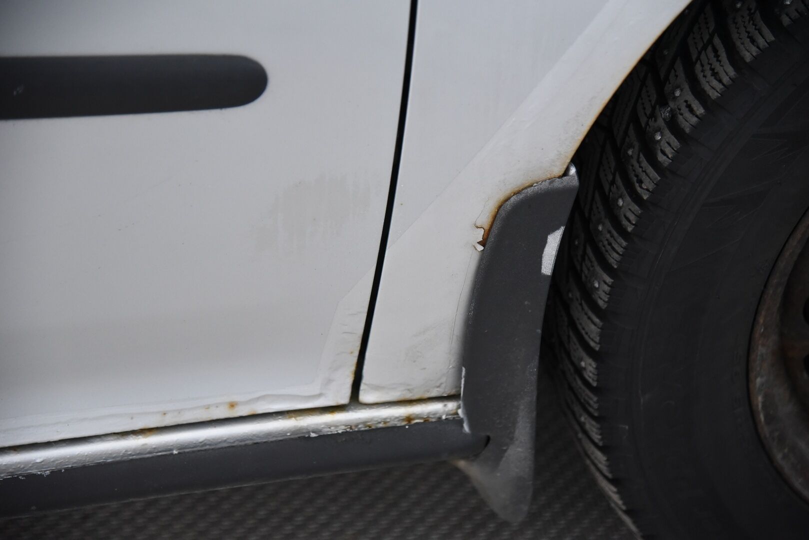 Volkswagen Golf 2005 1,6 75 kW Comfortline 5d / YritysOutlet - Myydään vain yrityksille / - Lohkolämmitin / 6kk leimaa! / Sisustalta todella siisti / Suomi-auto