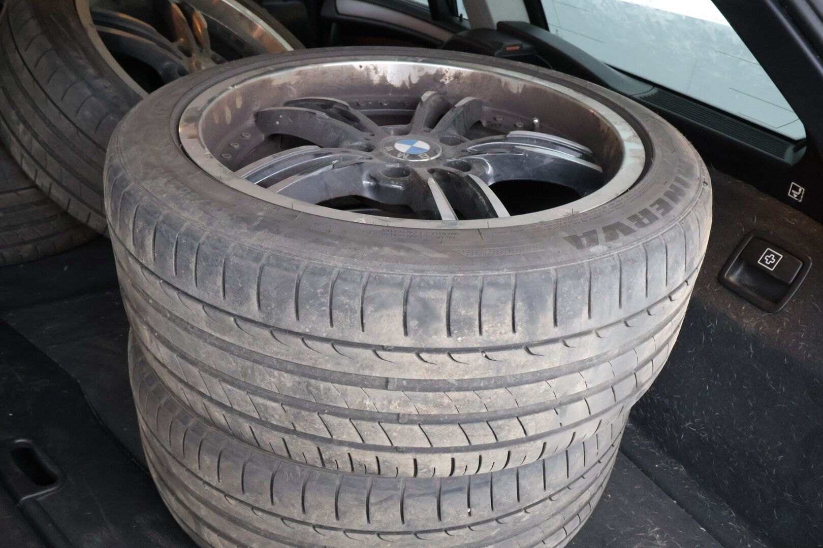 BMW 520 2008 E61 Touring Business - YritysOutlet - Myydään vain yrityksille - – Tämä auto myydään YritysOutlet -valikoimasta vain yritykselle