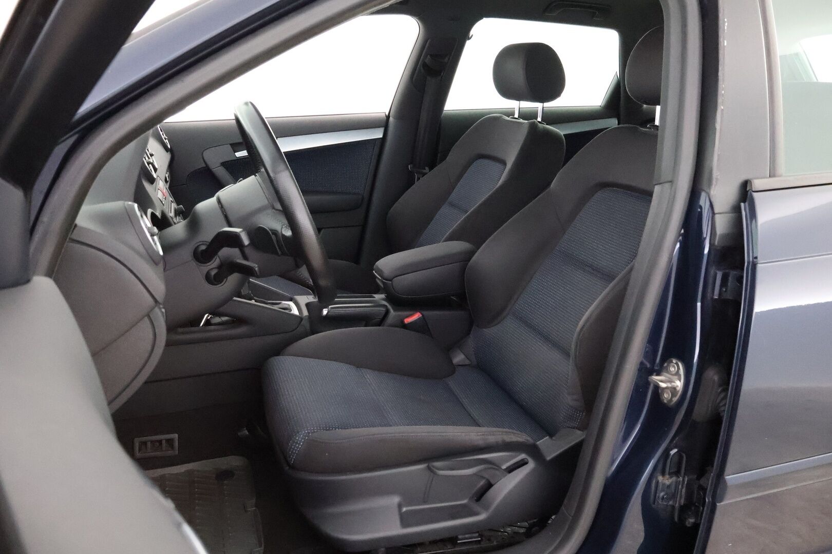 Audi A3 2005 3,2 184 kW quattro DSG-autom. YritysOutlet - Myydään vain yrityksille - YritysOutlet - Myydään vain yrityksille