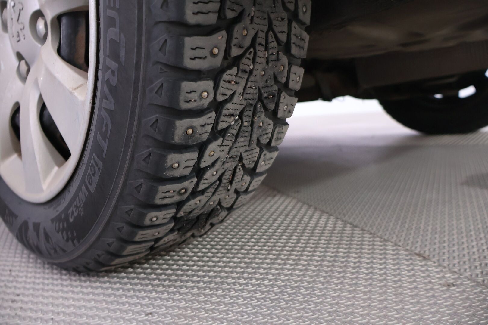 Peugeot 207 2009 Sport 120 5-ov. Platinum *YritysOutlet - Myydään vain yrityksille