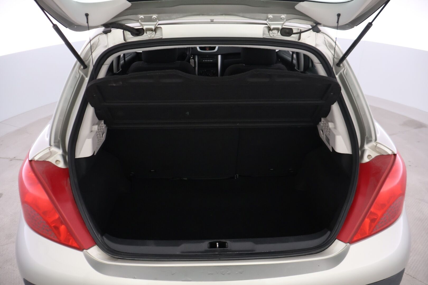 Peugeot 207 2009 Sport 120 5-ov. Platinum *YritysOutlet - Myydään vain yrityksille