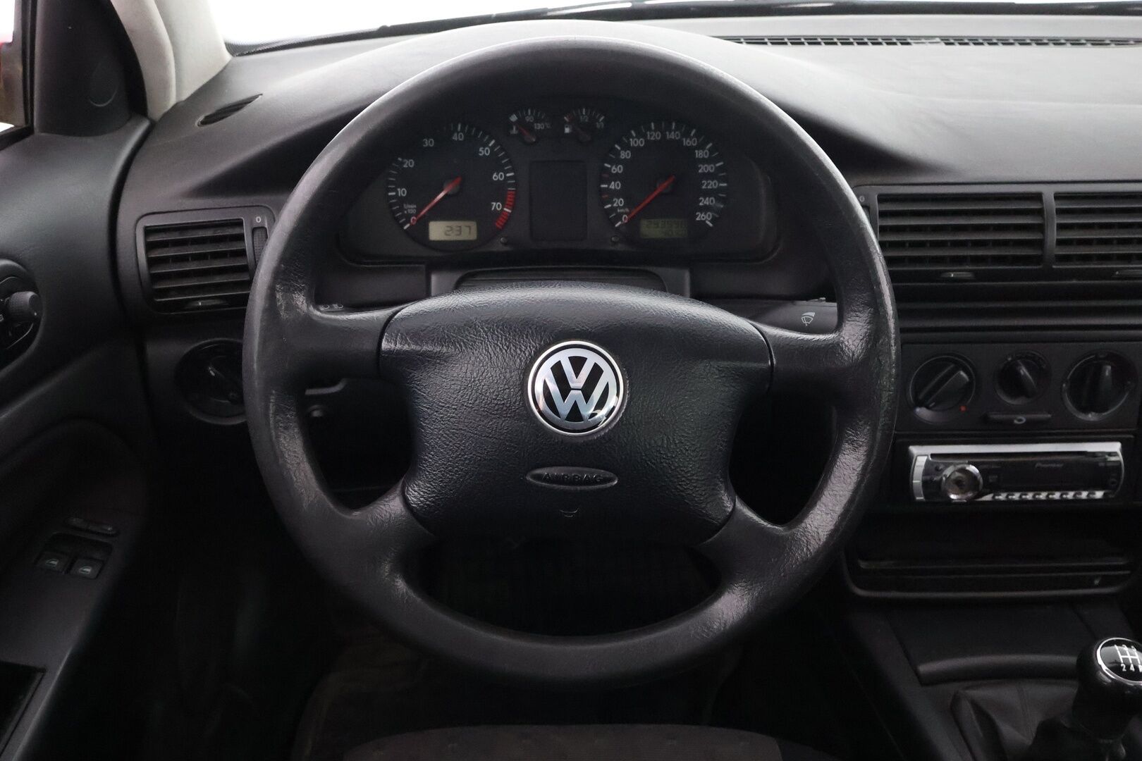 Volkswagen Passat Variant 1999 MYYDÄÄN HUUTOKAUPAT.COM!
