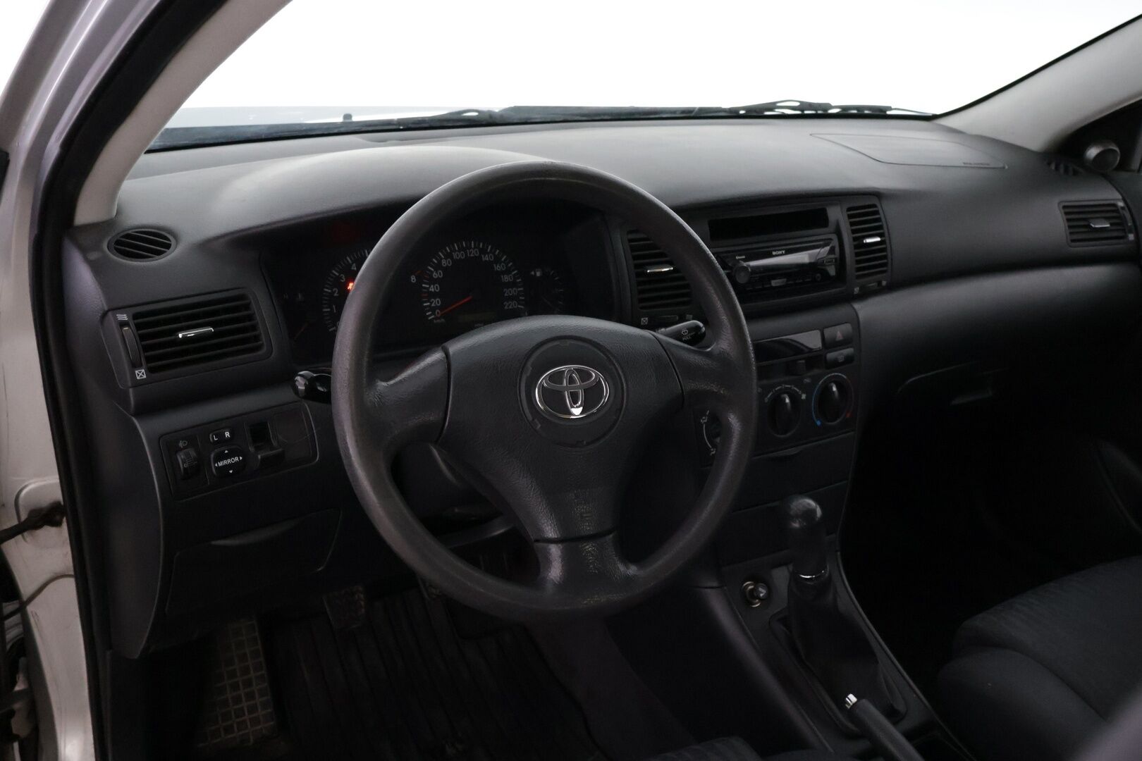Toyota Corolla 2004 4D COROLLA SEDAN 1.6 *YritysOutlet - Myydään vain yrityksille* - YritysOutlet - Myydään vain yrityksille