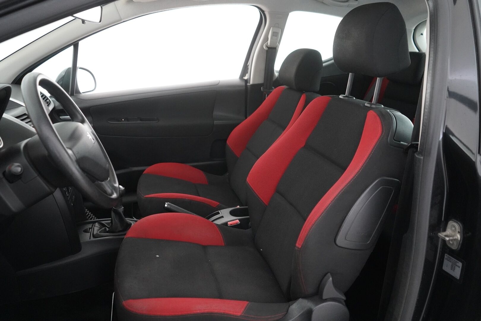 Peugeot 207 2007 * MYYDÄÄN HUUTOKAUPAT.COM *