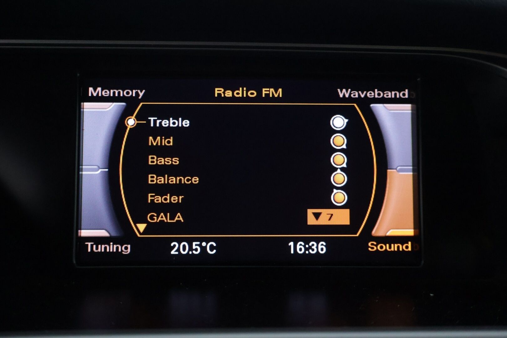 Audi A4 2010 Sedan 1,8 TFSI 88 kW Business- *YritysOutlet - Myydään vain yrityksille* - | 2-omisteinen | Vakkari | Lohkolämmitin | Xenon | Vetokoukku | 2x renkaat |