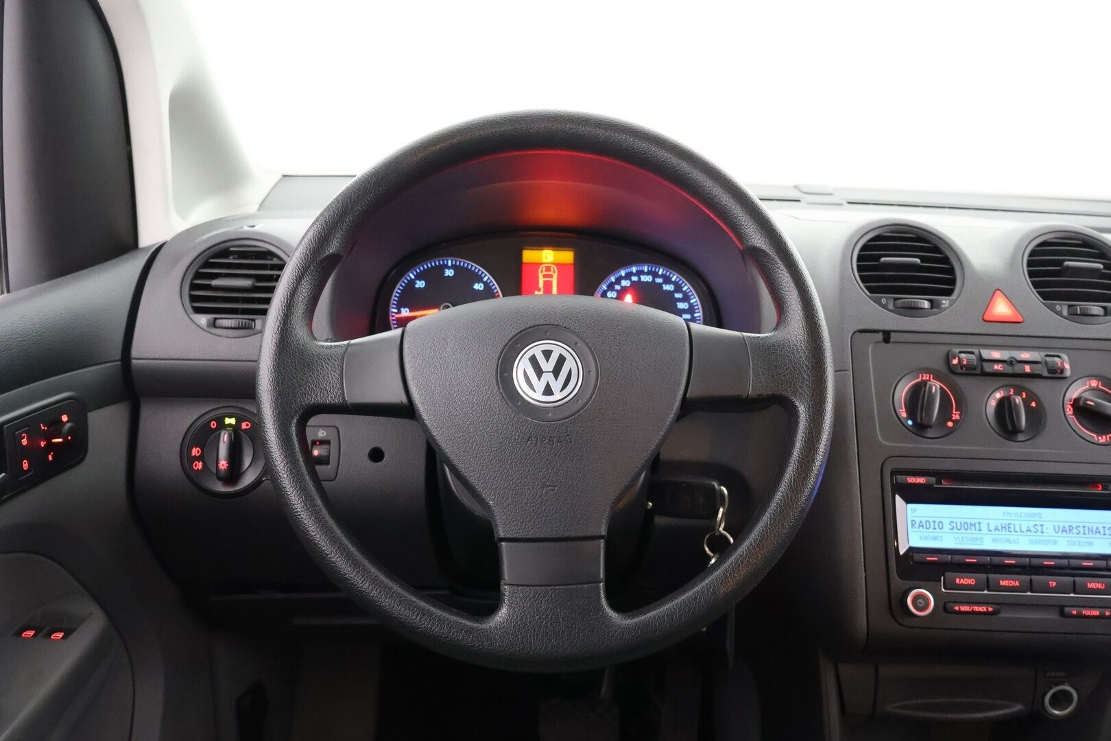 Volkswagen Caddy Maxi 2010 Life 1,9 TDI 77 kW DSG-autom. | Myydään huutokaupat.comissa | - | Koukku | Vakkari | 7P | Lohko | 2x Vanteet renkaineen |