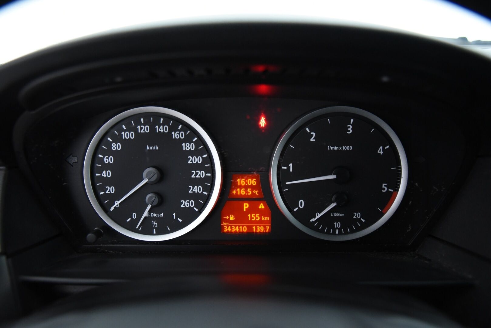 BMW 530 2007 E61 Touring / Webasto / Koukku / Xenon / Prof. Navi / Vakkari - Myydään huutokaupat.comissa!