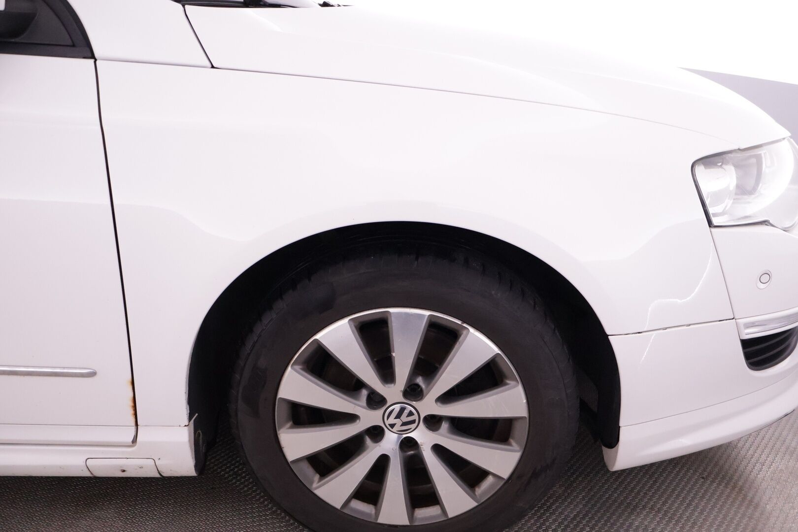 Volkswagen Passat 2010 Sedan BlueMotion 1,6 TDI 77 kW (105 hv) - YritysOutlet - Myydään vain yrityksille - | Yritys Outlet Myydään vain yrityksille! | 2x alut hyvillä renkailla | Vakkari | Koukku | P.Tutkat |