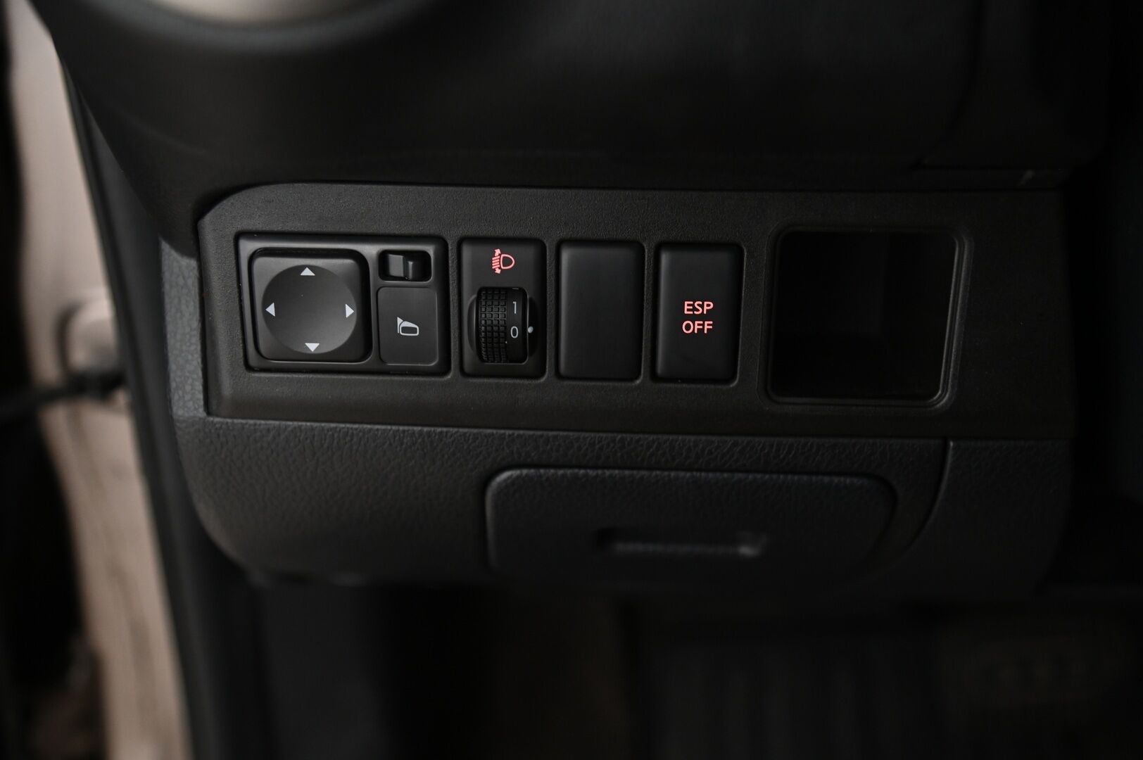 Nissan Note 2010 1,6 Acenta A/T ESP Connect FEB09 - Tämä auto myydään huutokaupat.com | Vakkari | BT | Navi | 2x renkaat