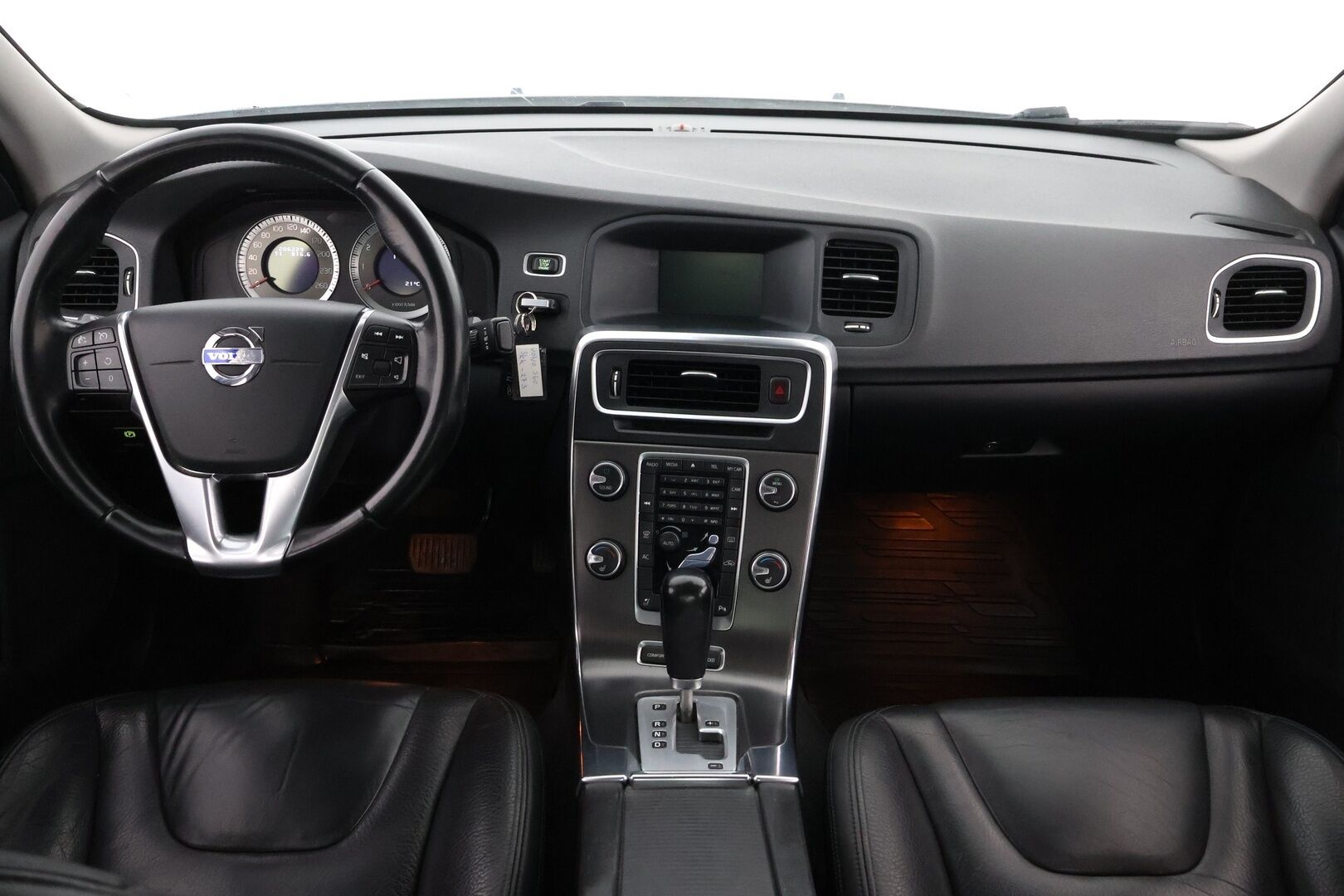 Volvo S60 2010 2,0T Summum Business aut - Suomiauto / Webasto / Peruutuskamera / High Performance Audio / Aktiiviset Xenon / Nahkasisusta / Upeasti huollettu!