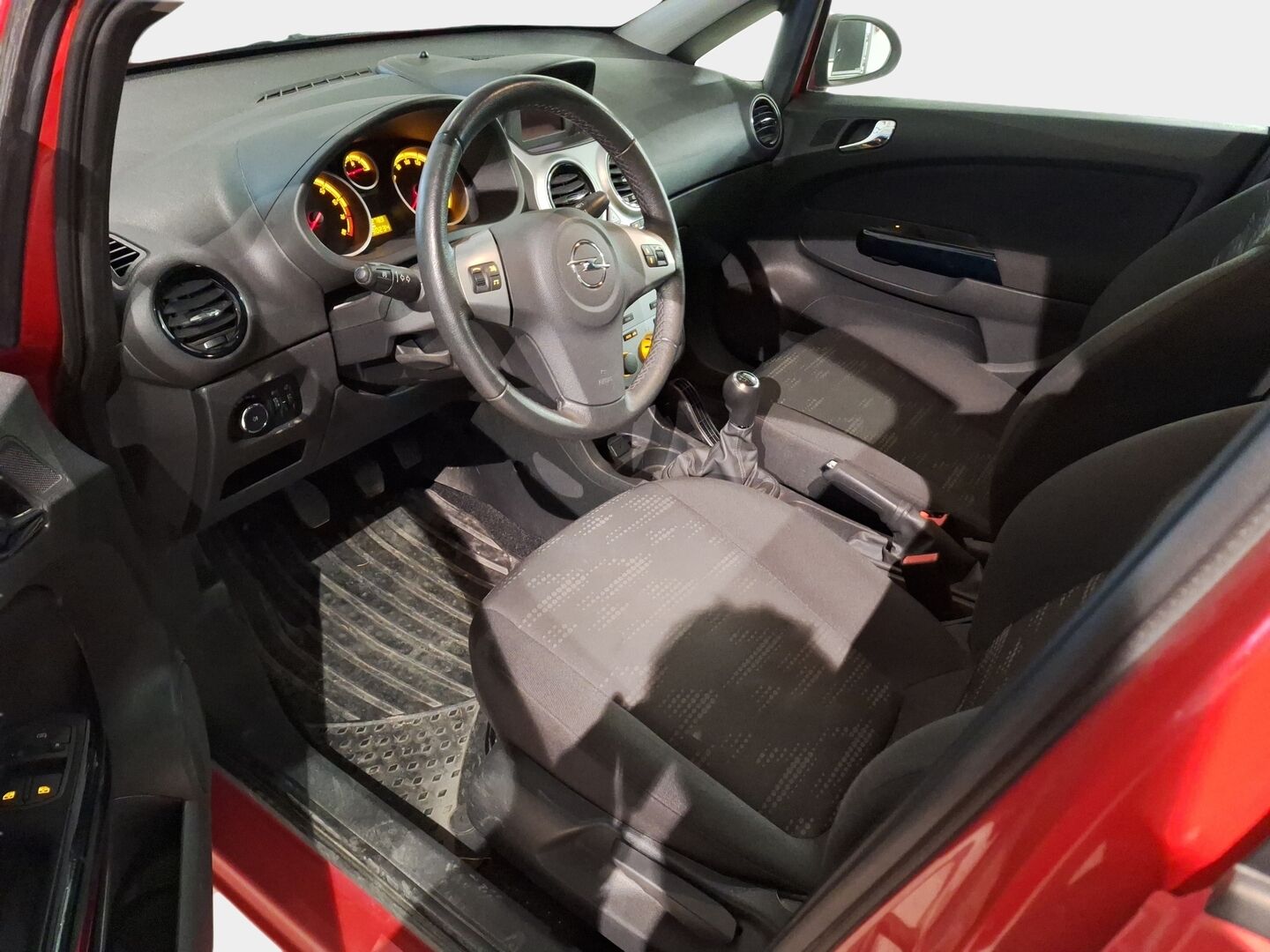 Opel Corsa 2012 5-ov Enjoy 1,2 ecoFLEX Start/Stop 63kW MT5 *Vakkari / Lohko / Ratinlämmitin / Autoilmastointi* - Todella siisti ja hyvin huollettu Suomi auto kaksilla renkailla ja vanteilla! - HULLUT AVAJAISHULINAT KORKOTARJOUS 3,29 %