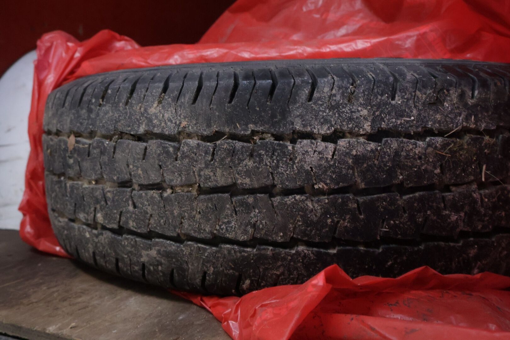 Opel Vivaro 2013 Van L2H1 2,0 CDTI 66kW MT6 *Webasto / Vakkari / Koukku / Nahkasisusta / Tutka* - YritysOutlet - Myydään vain yrityksille - – Tämä auto myydään YritysOutlet -valikoimasta vain yritykselle