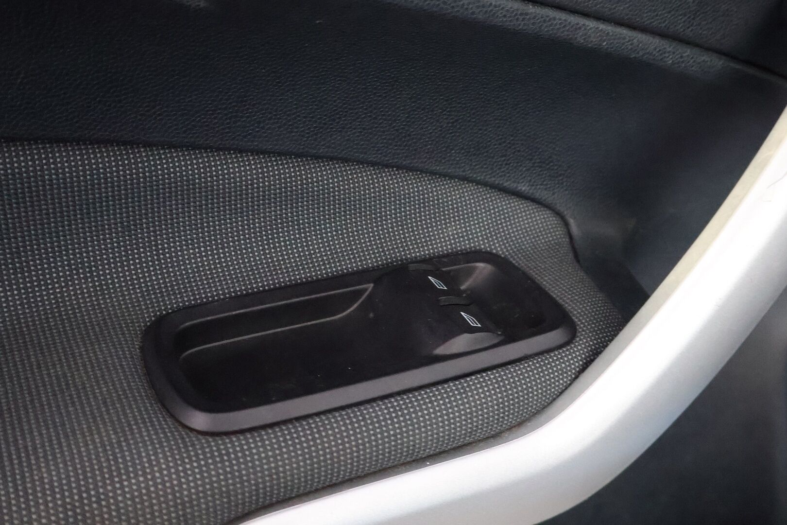 Ford Fiesta 2012 1,25 82 hv Trend M5 5-ovinen - *Myydään Huutokaupat.com*