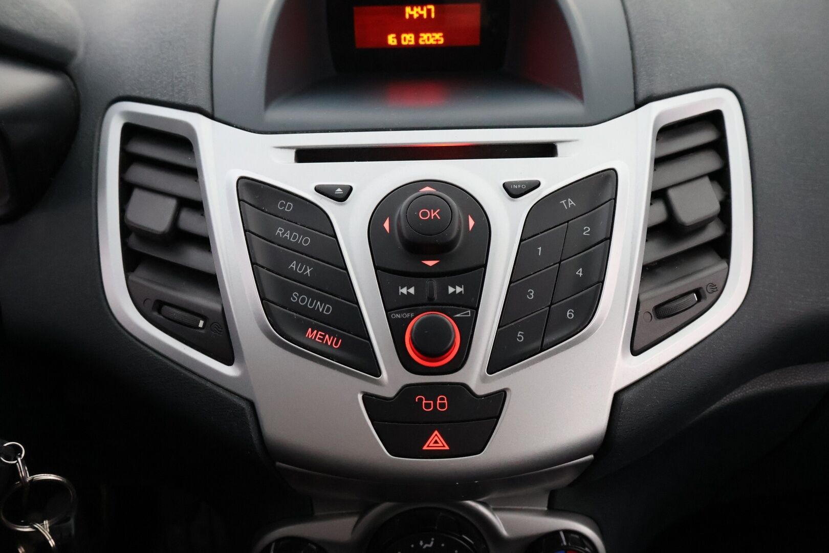 Ford Fiesta 2012 1,25 82 hv Trend M5 5-ovinen - *Myydään Huutokaupat.com*